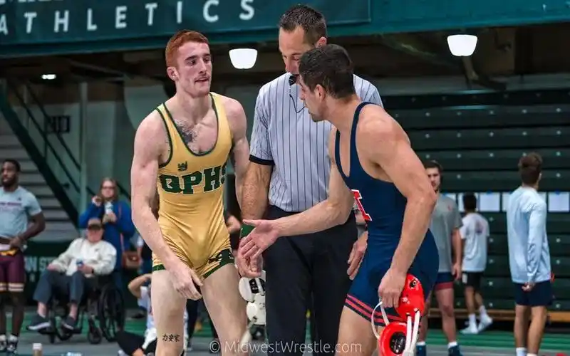 美国大学生摔跤 william grater {g} vs. danny pucino {r}