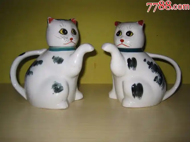极品漂亮~瓷白胎细~精品小猫酒壶一对