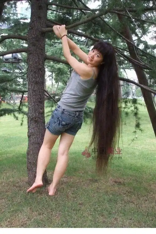 上海长发女王华群16米长发回顾