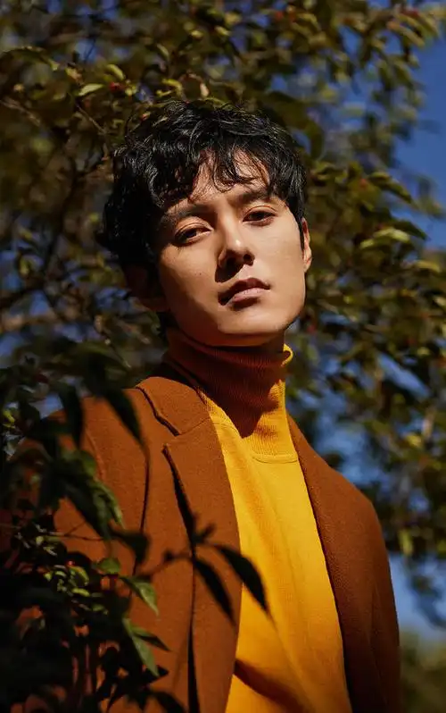 张超慵懒帅气冬日写真图片