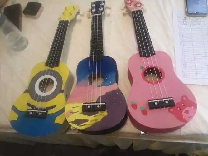 手工diy活动第9场彩绘尤克里里