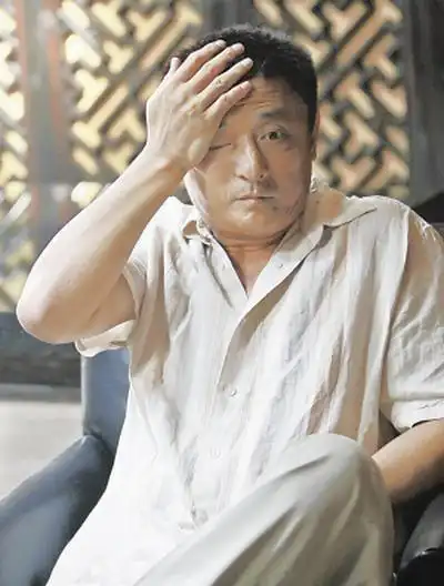 导演叶京被指因恋上已婚女演员被打