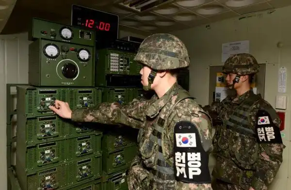 和girl friends的《从今天开始》等,最近李爱兰演唱的大