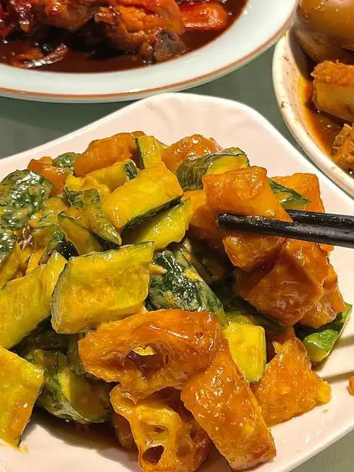 多少次来济南就是为了这口黄瓜拌油条!!!