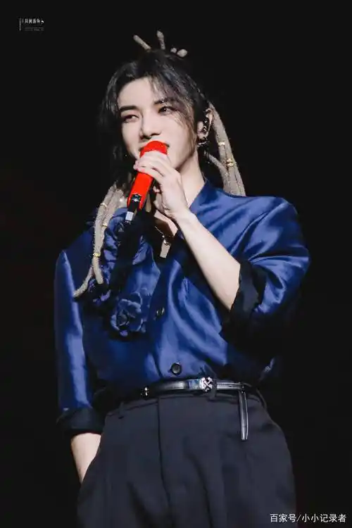 华晨宇2021火星演唱会这是美神降临人间吧