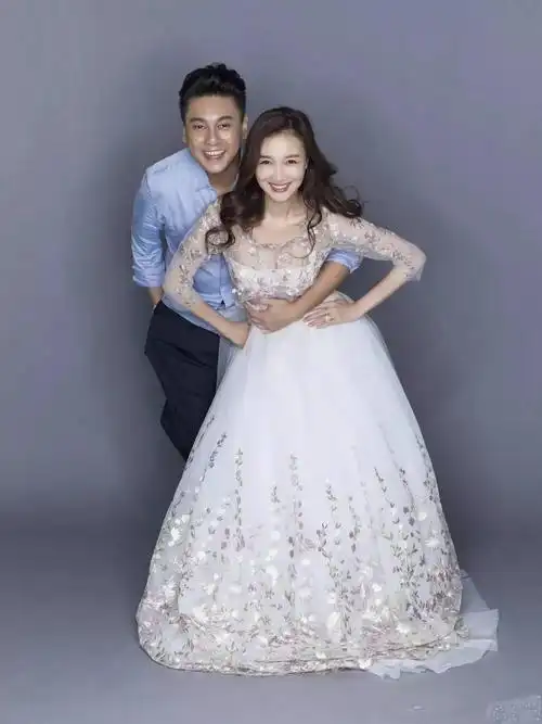 更是相得益彰对于大家期待已久的f4合体,在今年朱孝天的婚礼上看来是