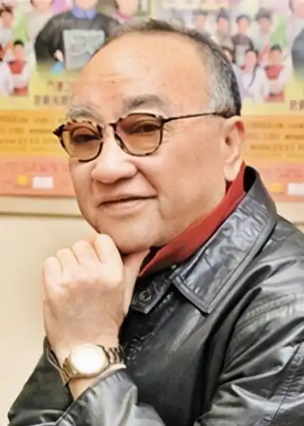 周润发同学卢海鹏老态尽显曾靠积蓄坚持患病时付不起医药费