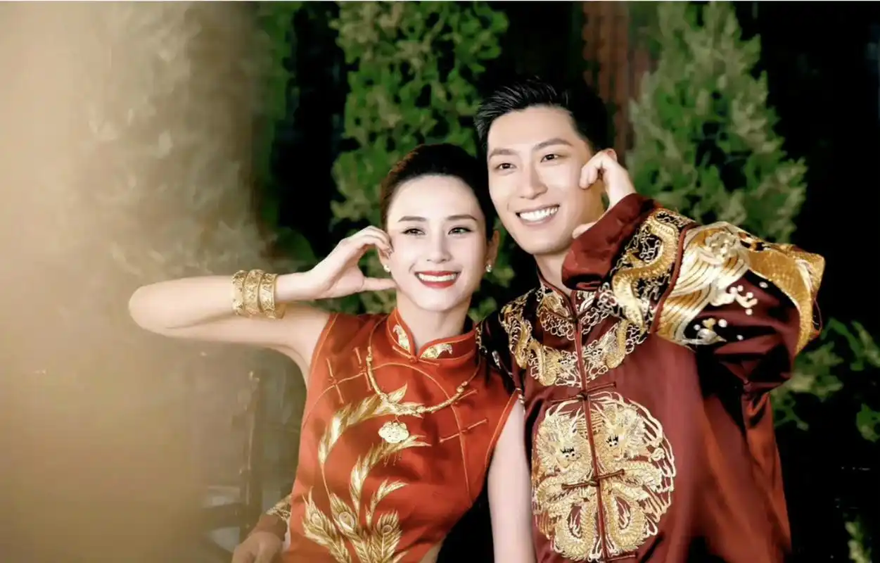 四房何超盈大婚&三房何超莲大婚[思考]#娱乐新闻