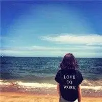 短发头像女背影_微信头像图片大全