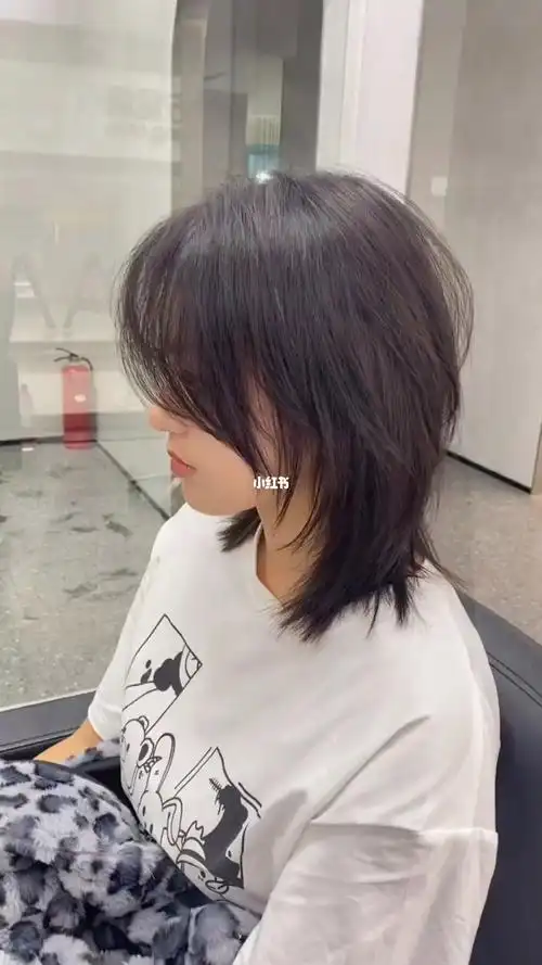 令人心动的女生发型鲻鱼头狼尾锁骨发