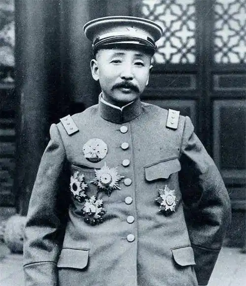 一台湾商人来到沈阳大帅府,对售票员说:我就不买票了吧_张作霖_张学良