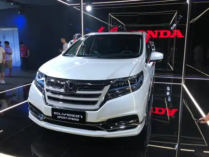 中秋国庆将至,不如选一台mpv全家出游吧——艾力绅混动版上市