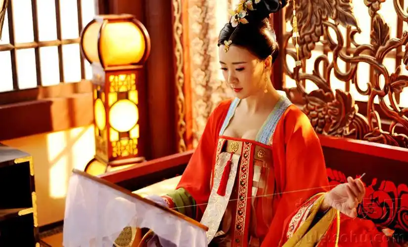 《武媚娘传奇》里展现纯真爱情 李悦溪成情痴(4)