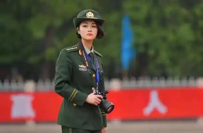 开学啦快来看看武警小姐姐的军校生活是啥样