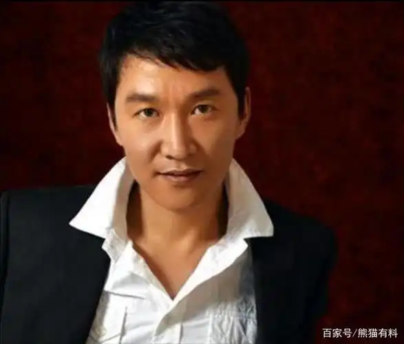 《插翅难逃》:"张世豪"他不豪横,还有多少人记住他?