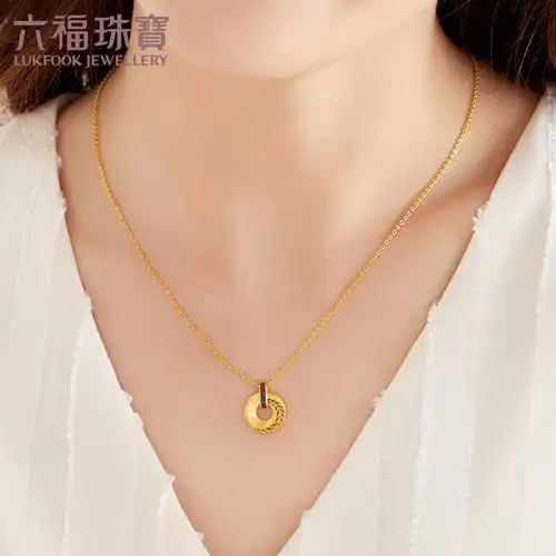 女士黄金项链吊坠图片(女士黄金项链款式漂亮图片)