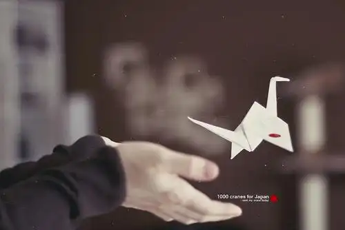 既是晴天,为何心情是阴沉的_lomo图片