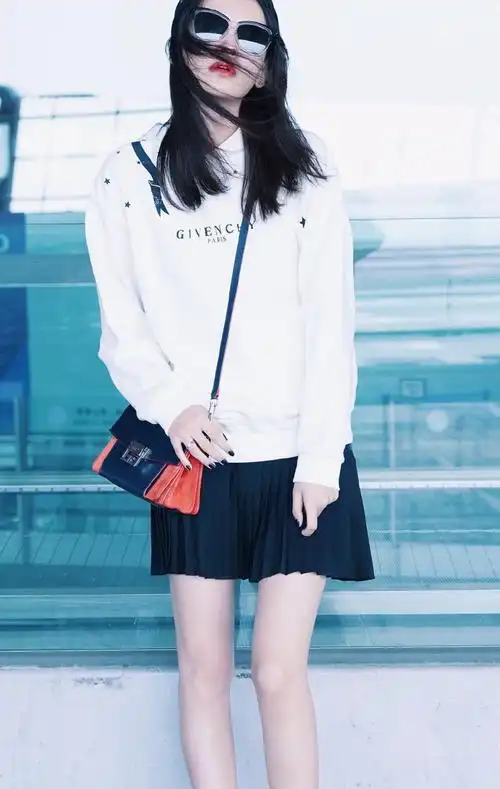 孙怡清新休闲机场照图片