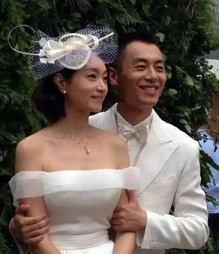 拒绝"规则", 因此出道15年都没红,而老公却火的一塌糊涂_沈佳妮