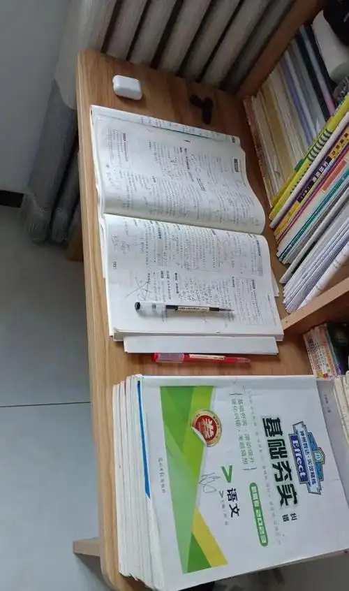 方寸之间显自律衡水十四中学子唯美书桌大赏二