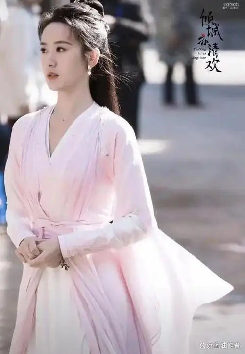 《倾城亦清欢》:钟汉良与袁冰妍的荧屏新篇章