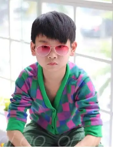 小男孩理什么样发型好看图片