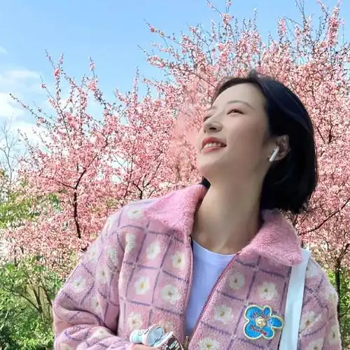 周雨彤 一次醉酒换来一生内向#    周姐,我的头像库95