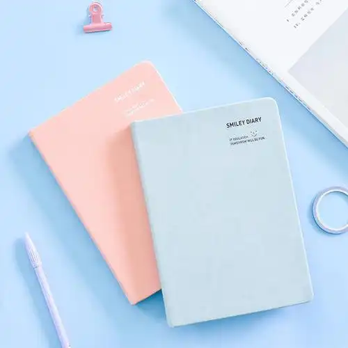 三年二班a5笑脸皮面精装本简约硬面笔记本子学生记事本日记本