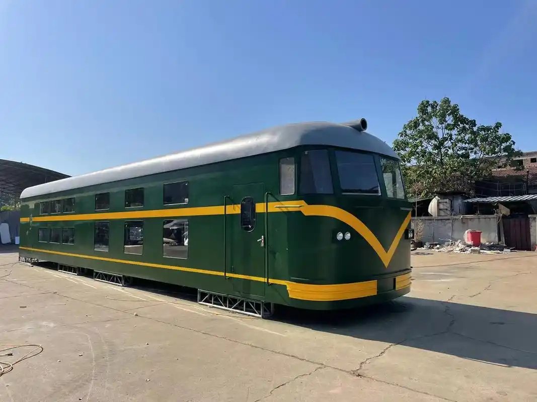 东风绿皮火车餐厅