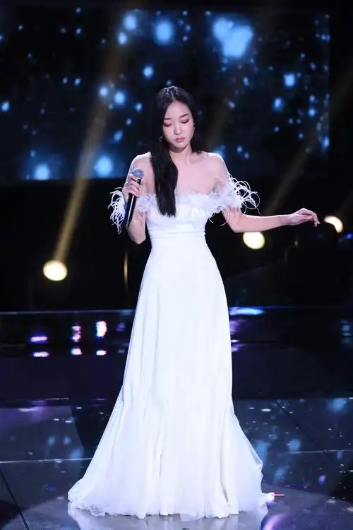 2020中国好声音再夺收视第一名李健战队学员单依纯引发关注