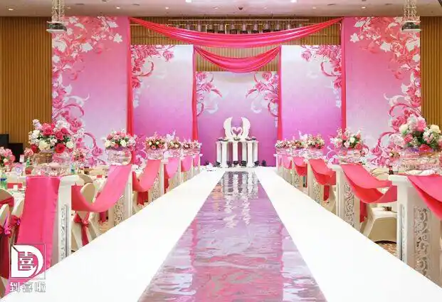 粉色婚礼现场布置怎么做婚礼中必须用品