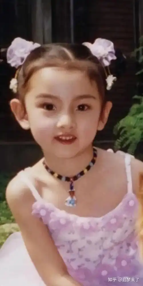 42,杨幂:好水灵的小姑娘!43,蔡依林:连抓拍都如此好看!