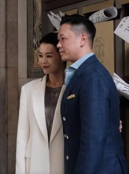 米兰时装周明星生图:戚薇与精修图差距大,古力娜扎薛凯琪好美_刘涛