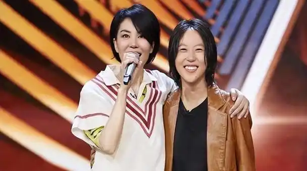 网曝窦靖童在国外结婚对象是导演李孟桥对方已经出面回应