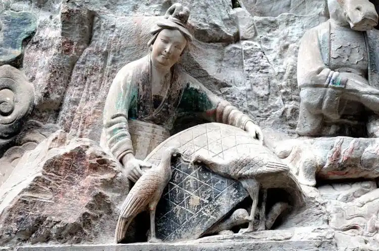 大足石刻美女之一养鸡女