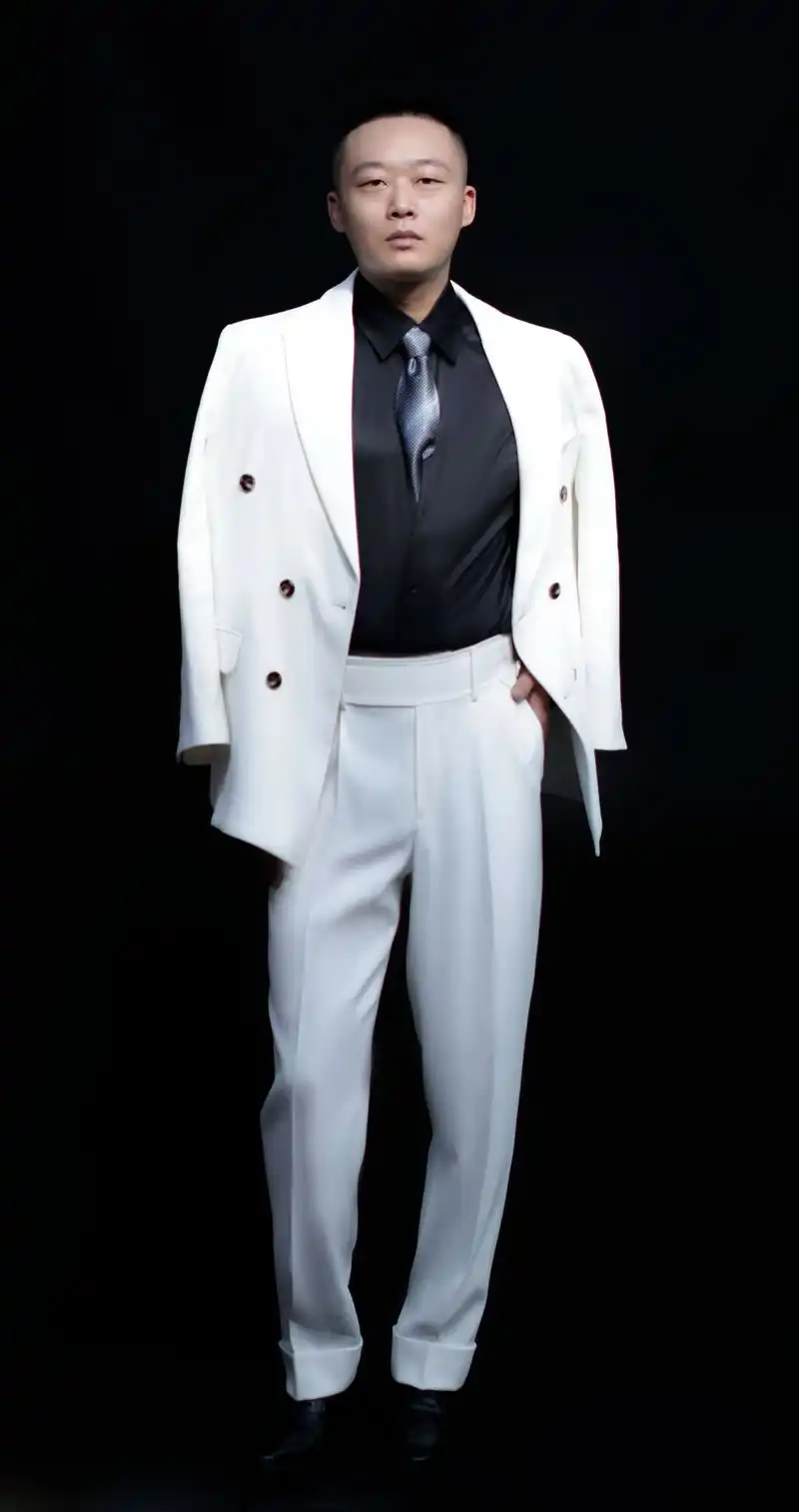 白色永远站在不落幕的高级流行舞 - 抖音