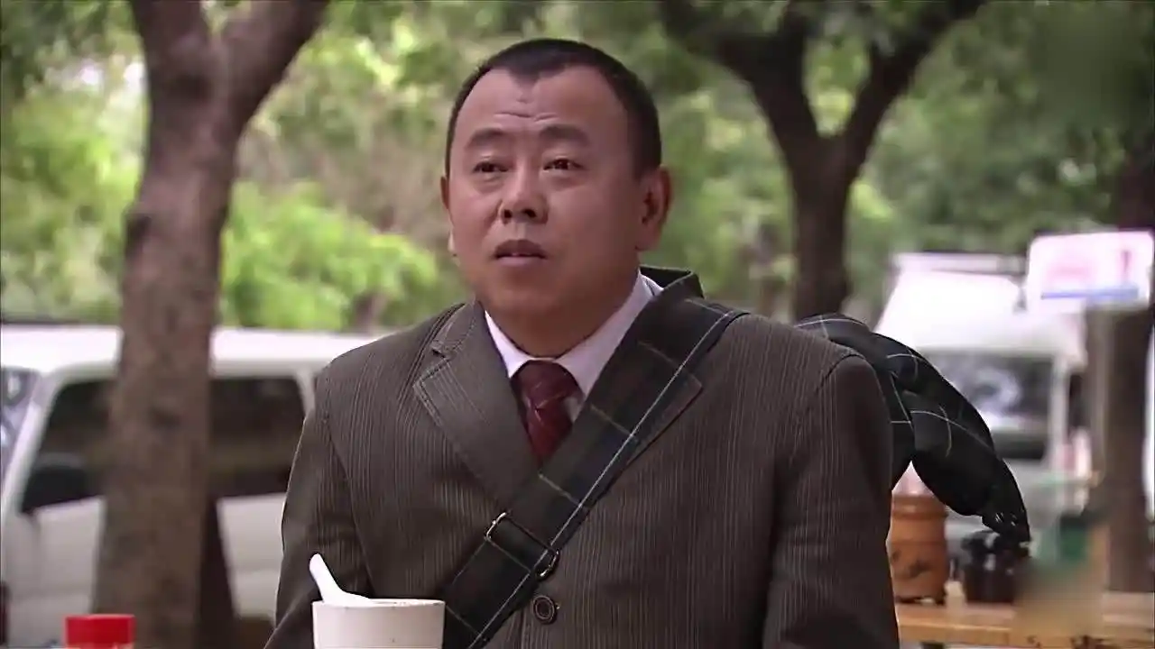 潘长江被逼捐,明星艺人收入高成了槽点