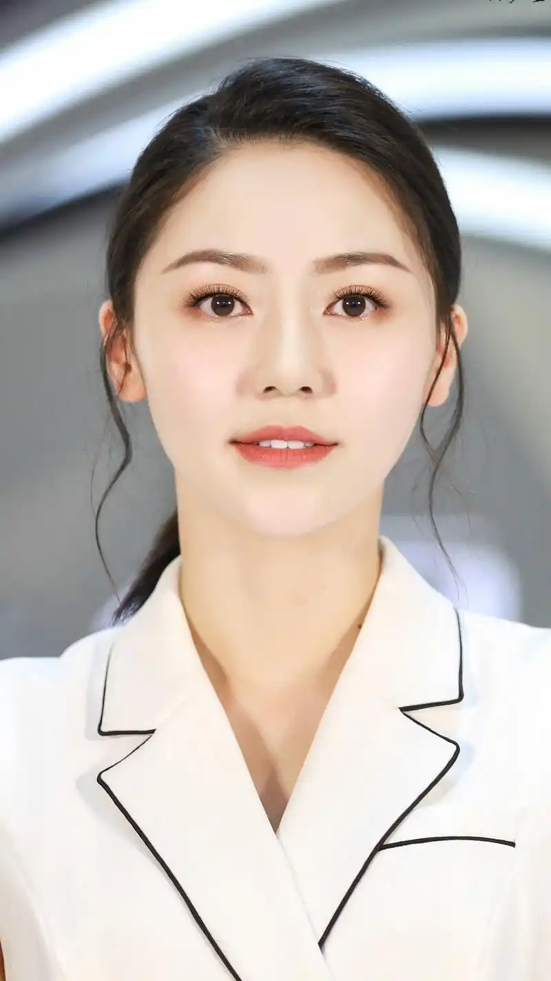 精美图集|清丽脱俗黄梦莹