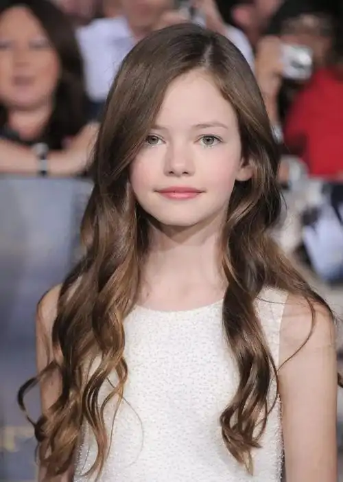 全球十大最美女孩长大了,只有她一人变成了这样