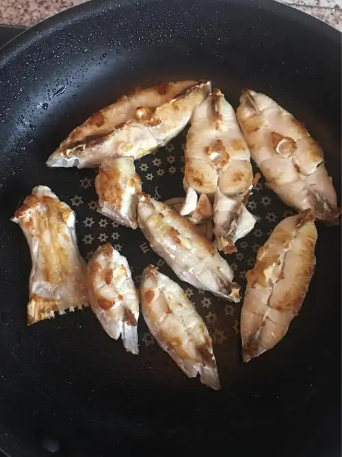 香煎剥皮(牛)鱼