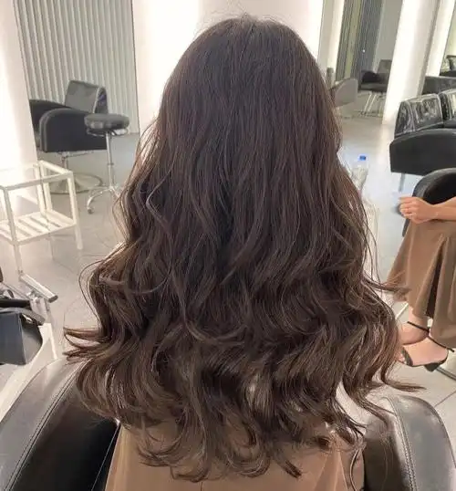 中长发女生一定要尝试的法式烫发