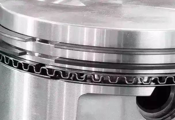 如何准确判断第一道活塞环损坏