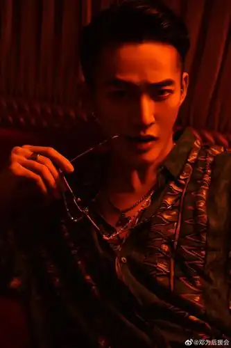 遇龙男二号邓为古装真的好帅啊