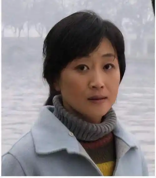 演员陈瑾曾与亲哥哥相约不婚不育20年拒吃主食如今过得怎样