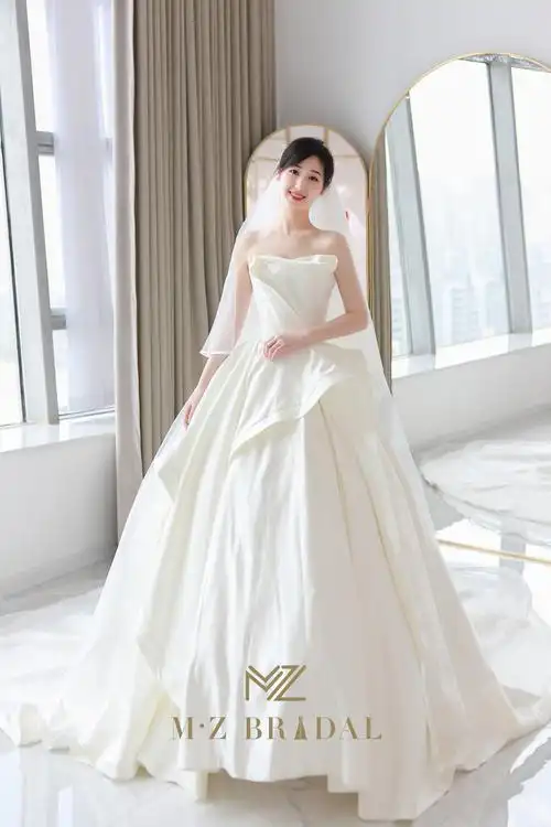 成都婚纱 | 法式复古风情·经典缎面试纱合集