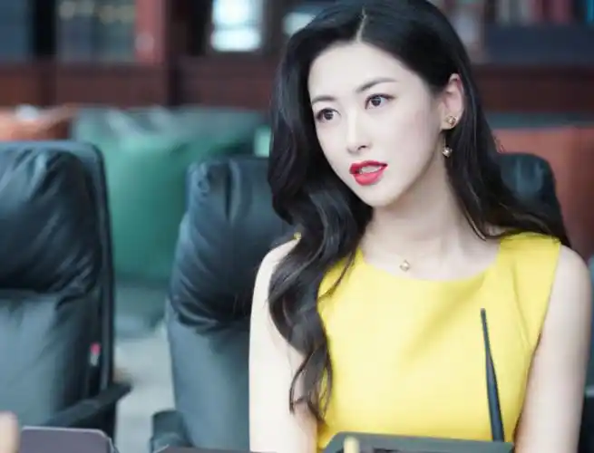 演员朱珠初次演戏曾挡住刘德华镜头