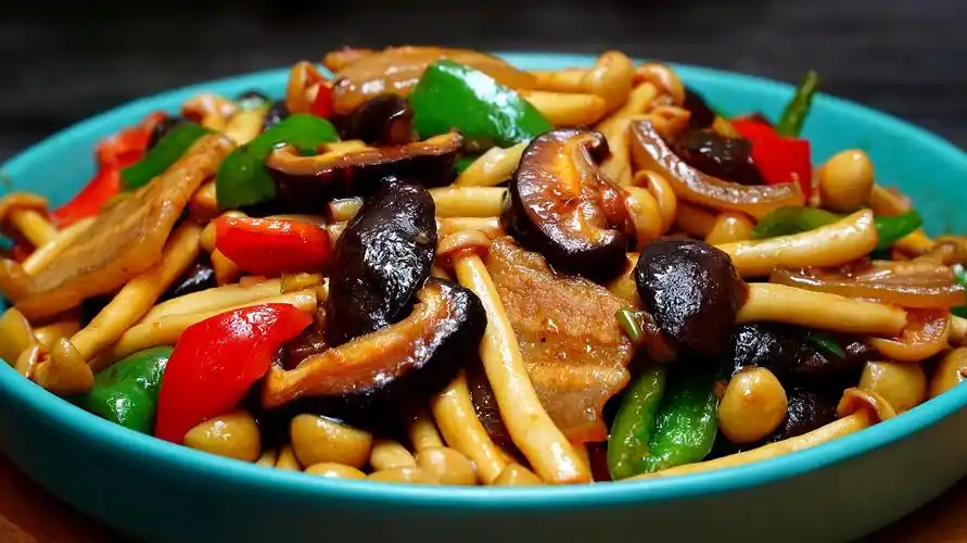 原来白玉菇和它搭配这么美味,简单一炒,特鲜美,给肉都不换