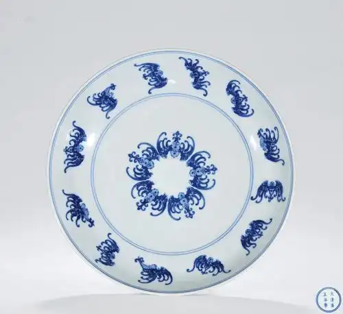 【清雍正 青花蝙蝠纹大盘】拍卖品_图片_价格_鉴赏_清代青花瓷器_雅昌