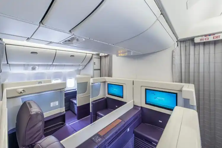 头等舱_b777-300er体验_南航机上服务 - 中国南方航空官网