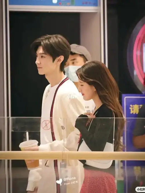 桑稚和段嘉许在一起就感觉很娇羞哈哈哈